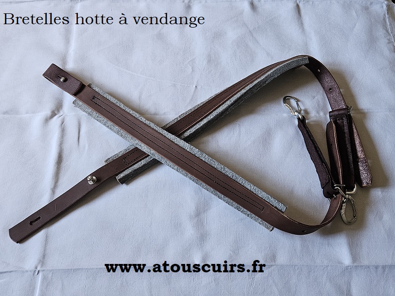 Bretelles de hotte à vendange en cuir A Tous Cuirs sur tissu, artisanat en Gironde,
